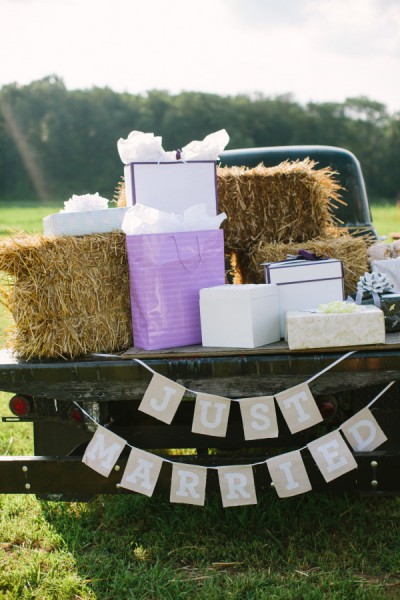 gift table