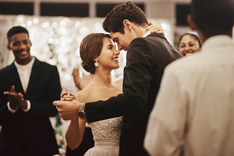 choosing a wedding registry.