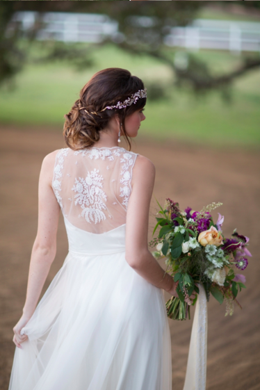 bun-hairstyle-weddings-2016